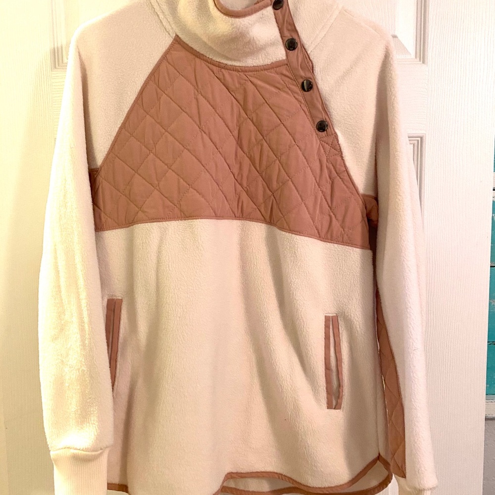 Abercrombie Ivory and Pink Fleece Pullover